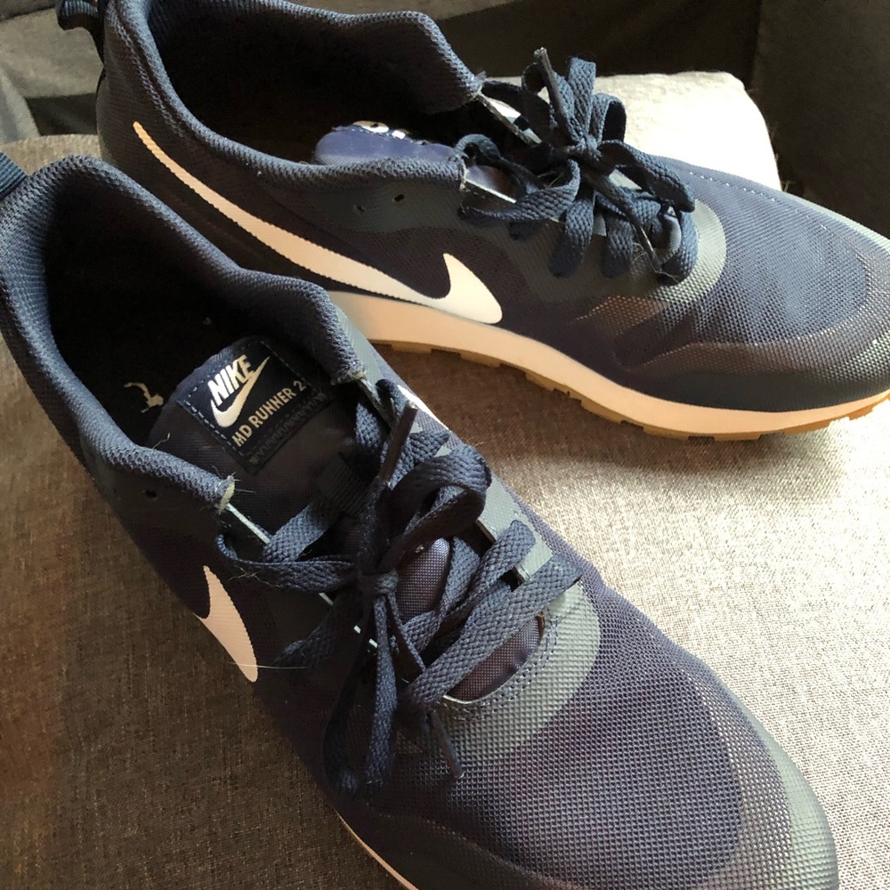 Nike tennis shoes